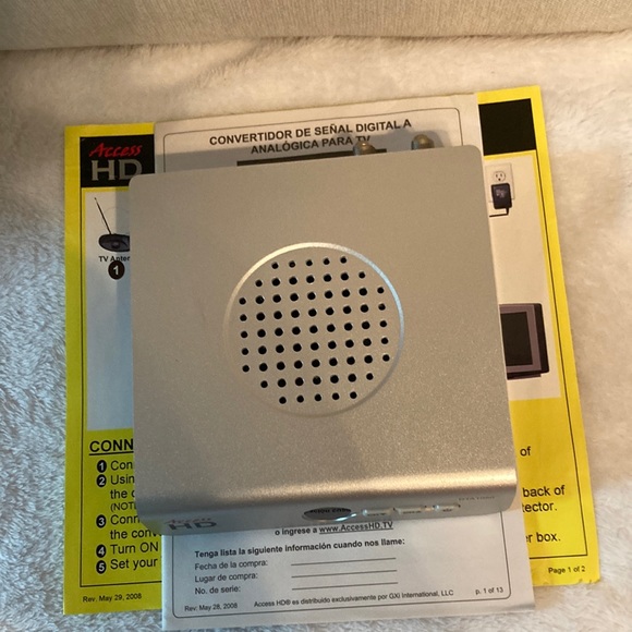 TV Converter with Remote Control   Access HD Digital to Analog also for emergenc - Picture 2 of 13